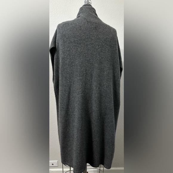 Calypso St. Barth Cashmere kaftan cardigan vest. Grey Mélange. Size L - Picture 4 of 16